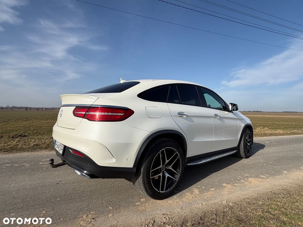 Mercedes-Benz GLE - 23
