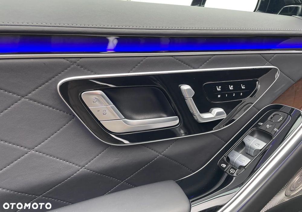Mercedes-Benz Klasa S 500 4Matic L 9G-TRONIC - 30