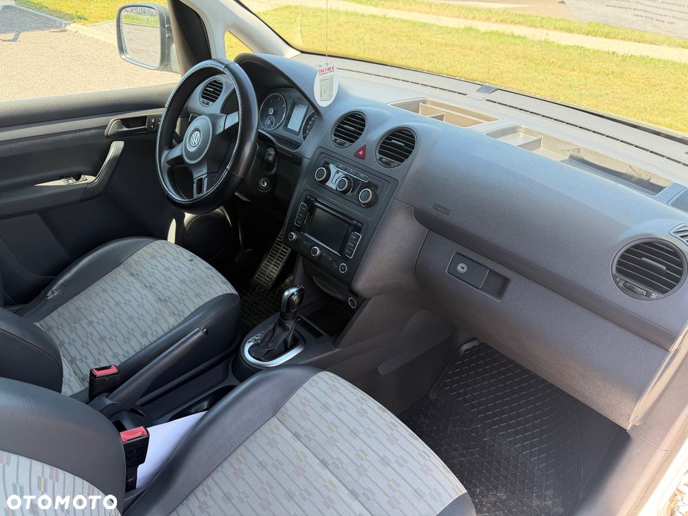 Volkswagen Caddy Comfortline DSG - 5