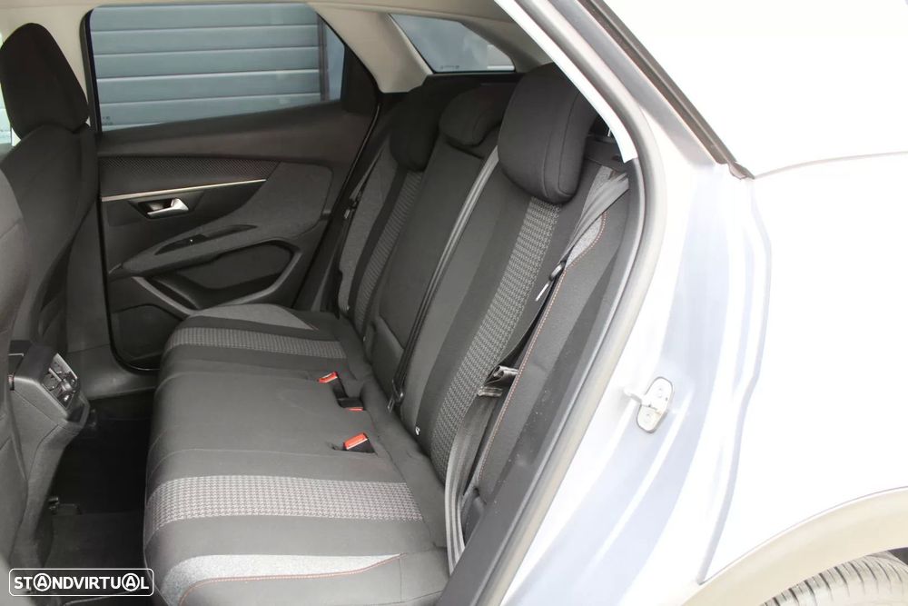 Peugeot 3008 1.2 PureTech Style - 11