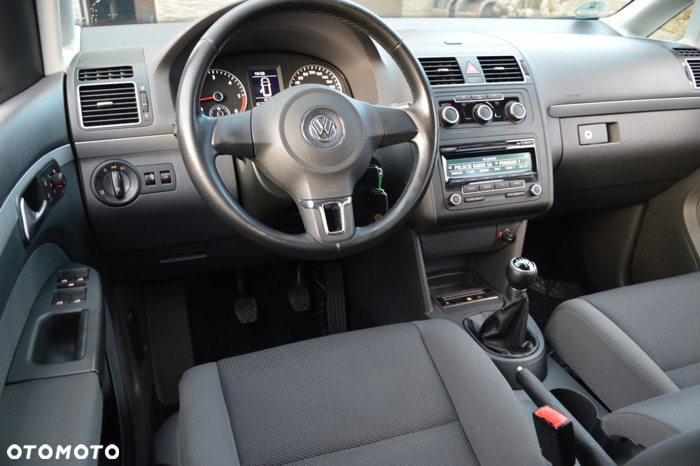 Volkswagen Touran 1.6 TDI DPF BlueMot Comfortline - 20