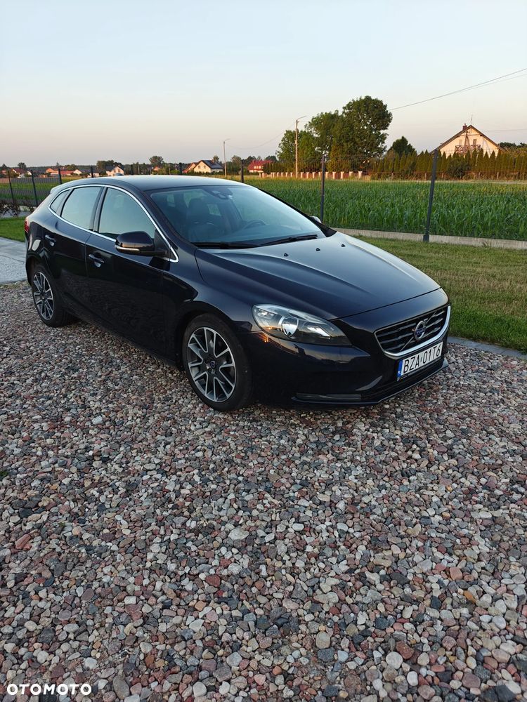 Volvo V40 D2 Summum - 2