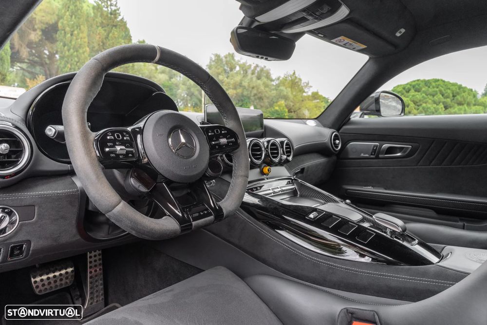 Mercedes-Benz AMG GT R - 23