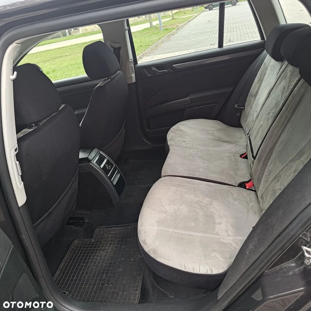 Skoda Superb 2.0 TDI Ambition - 8