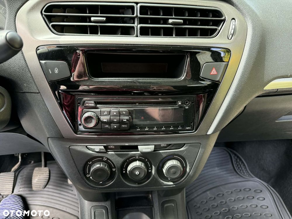 Peugeot 301 1.6 VTi Active - 26