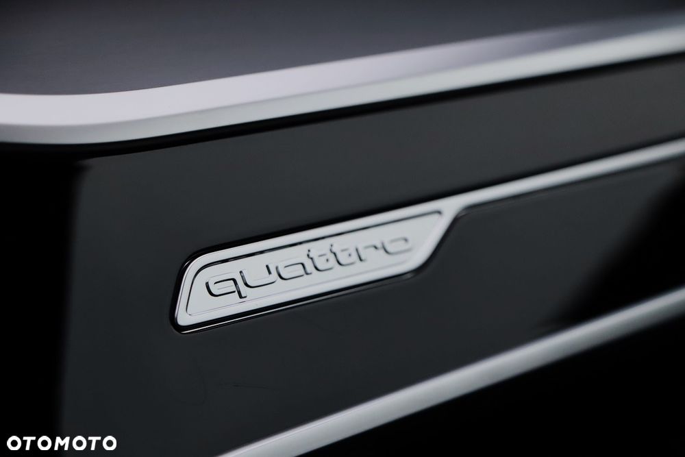 Audi A6 Avant 40 TDI quattro S tronic sport - 32