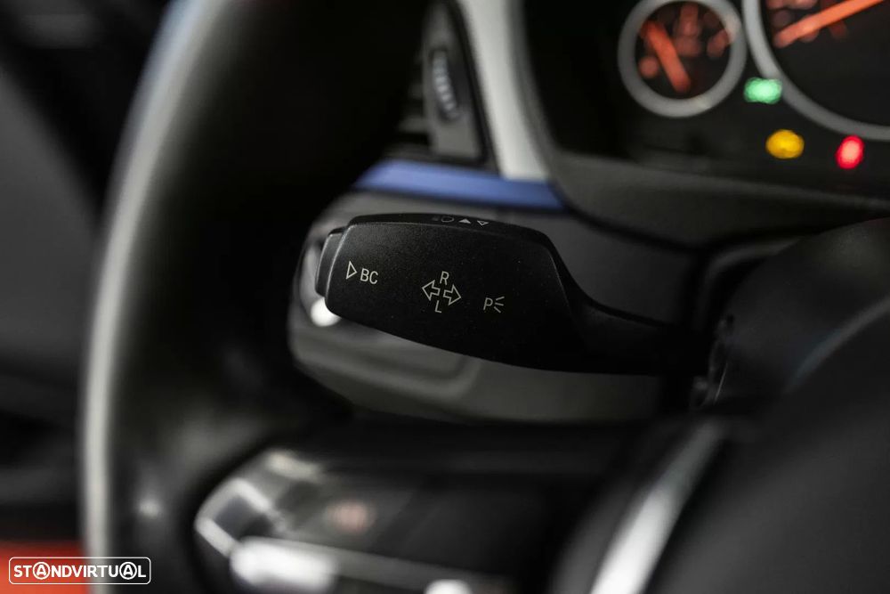 BMW 318 d Touring Aut. M Sport - 19