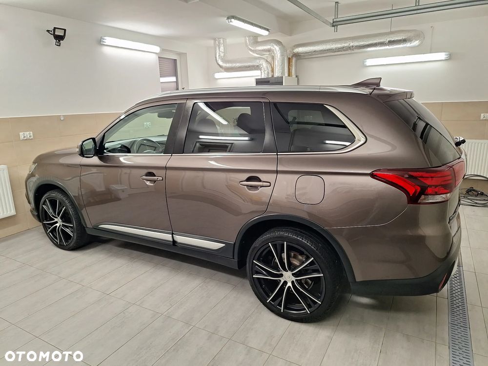 Mitsubishi Outlander 2.0 2WD Diamant Edition - 7