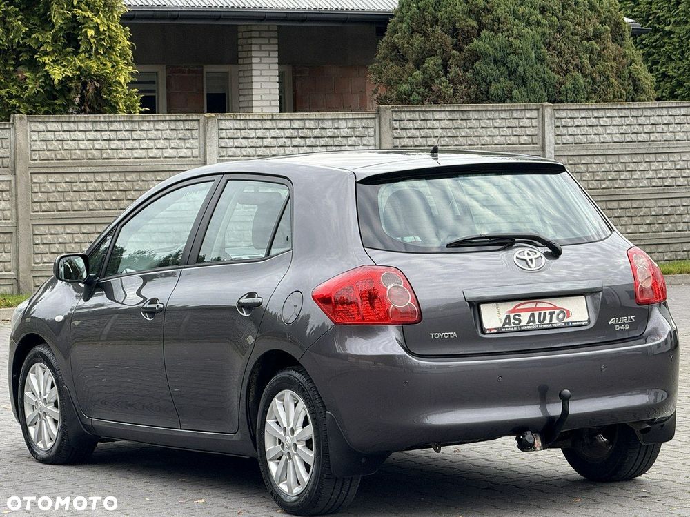 Toyota Auris 1.4 D-4D Premium - 37