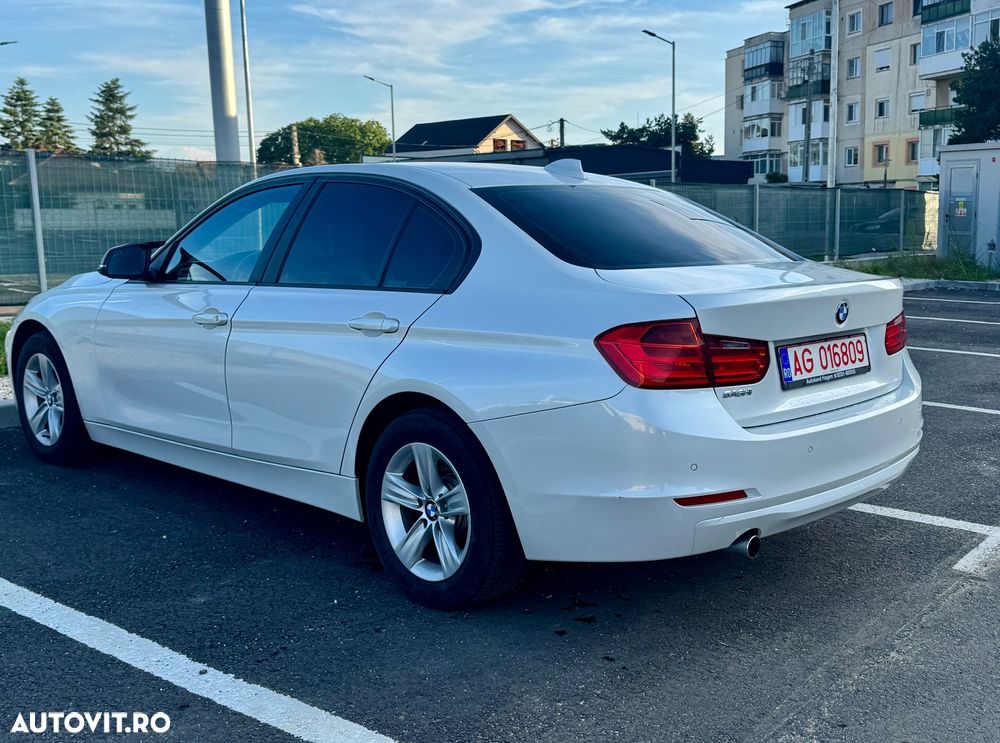 BMW Seria 3 320d xDrive Sport Line - 5
