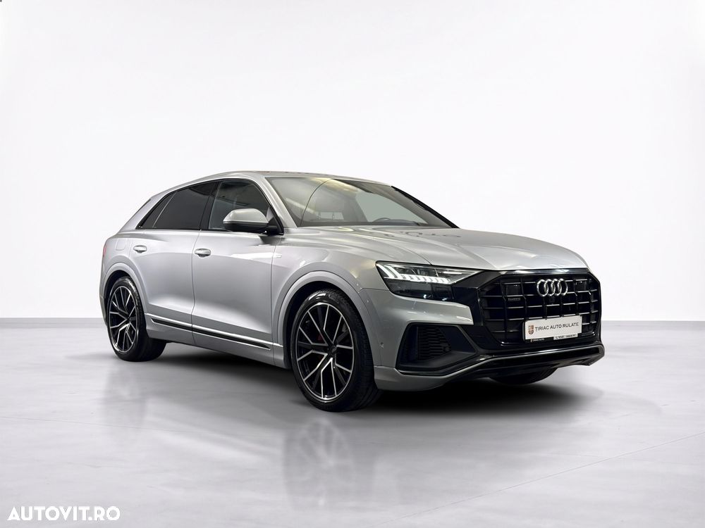 Audi Q8 - 8