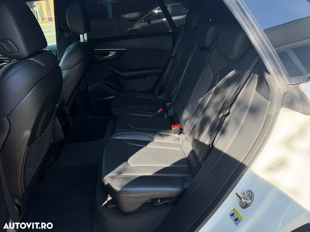 Audi Q8 - 16