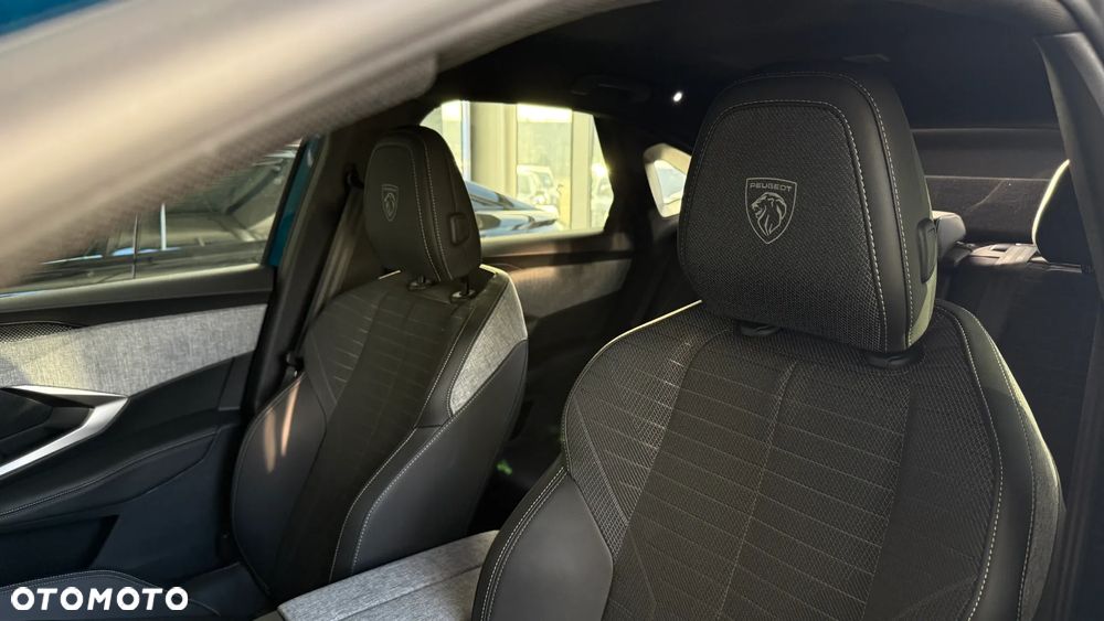 Peugeot 3008 1.2 PureTech mHEV GT E-DCS6 - 17