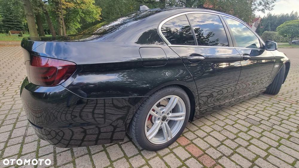 BMW Seria 5 525d - 9