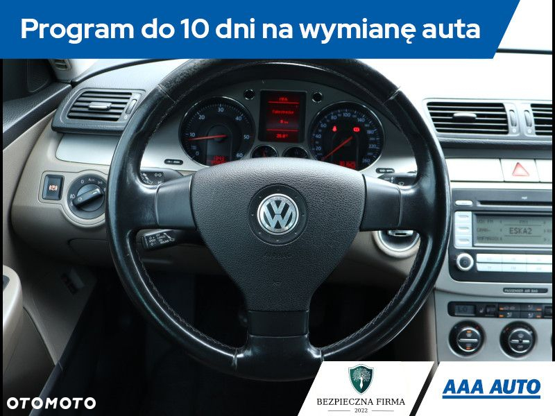 Volkswagen Passat - 19