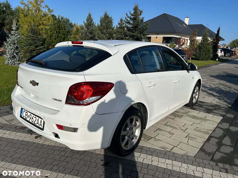 Chevrolet Cruze 2011 photo 4