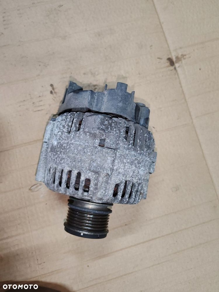 Alternator 8200667608 tg11c064 1.6 16V DACIA DUSTER I 10-13 - 3