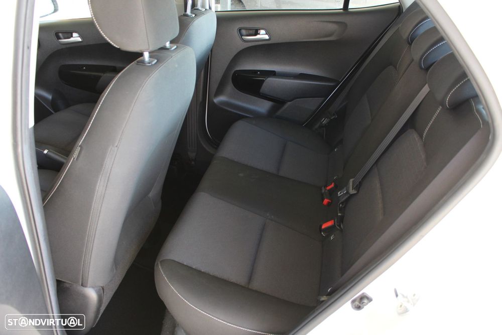 Kia Picanto 1.0 MPi Urban - 28