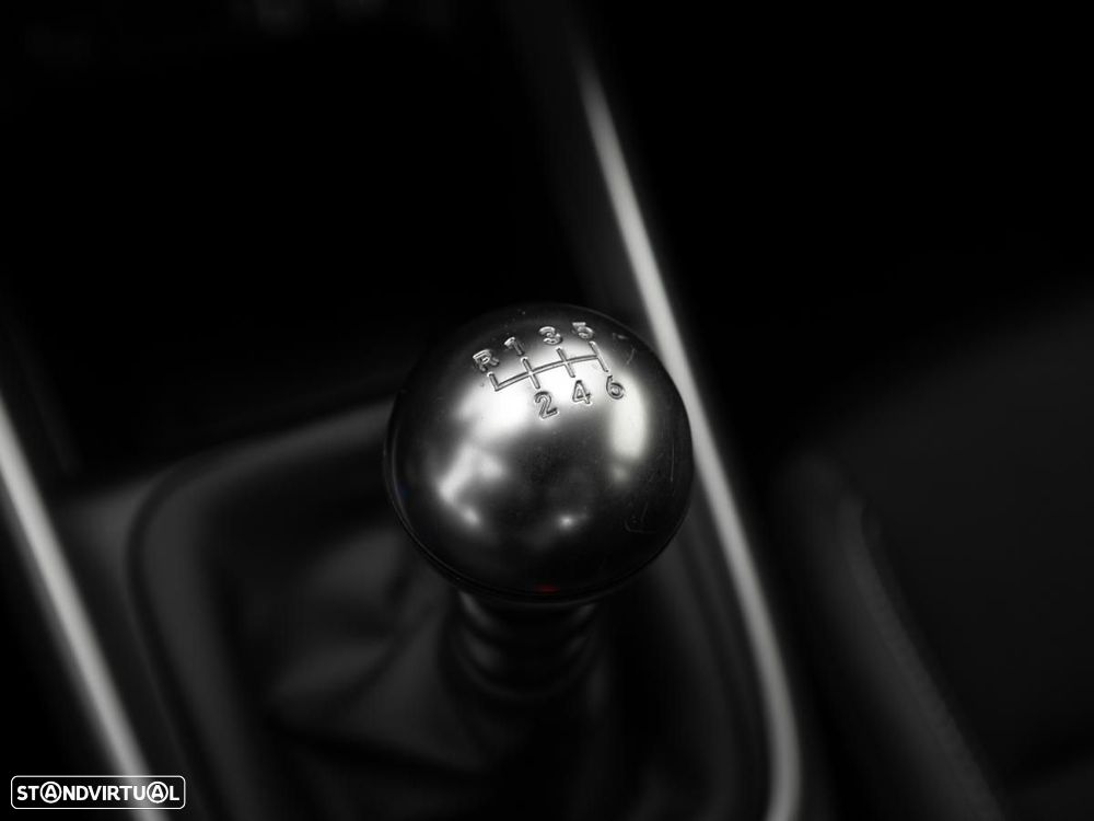 Jeep Avenger 1.2 GSE T3 Altitude - 23