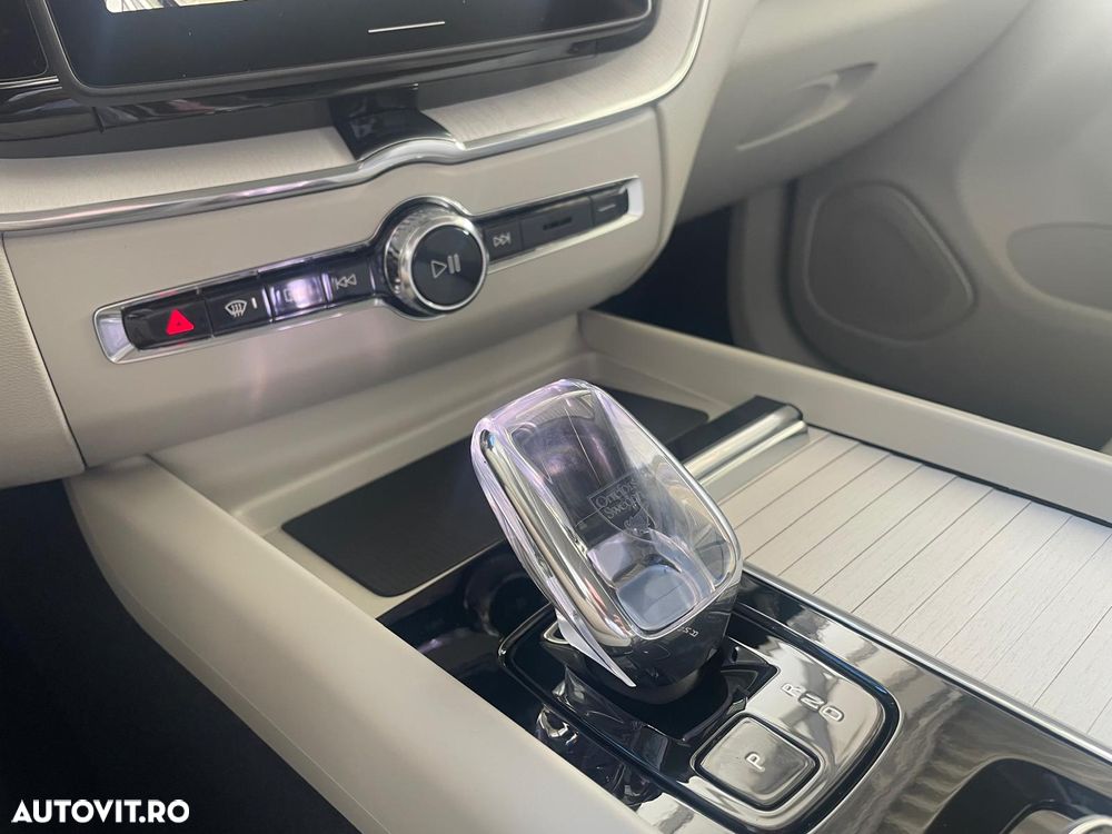 Volvo XC 60 B5 B AWD Ultra Dark - 15