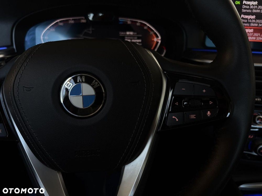 BMW Seria 5 520d mHEV - 20