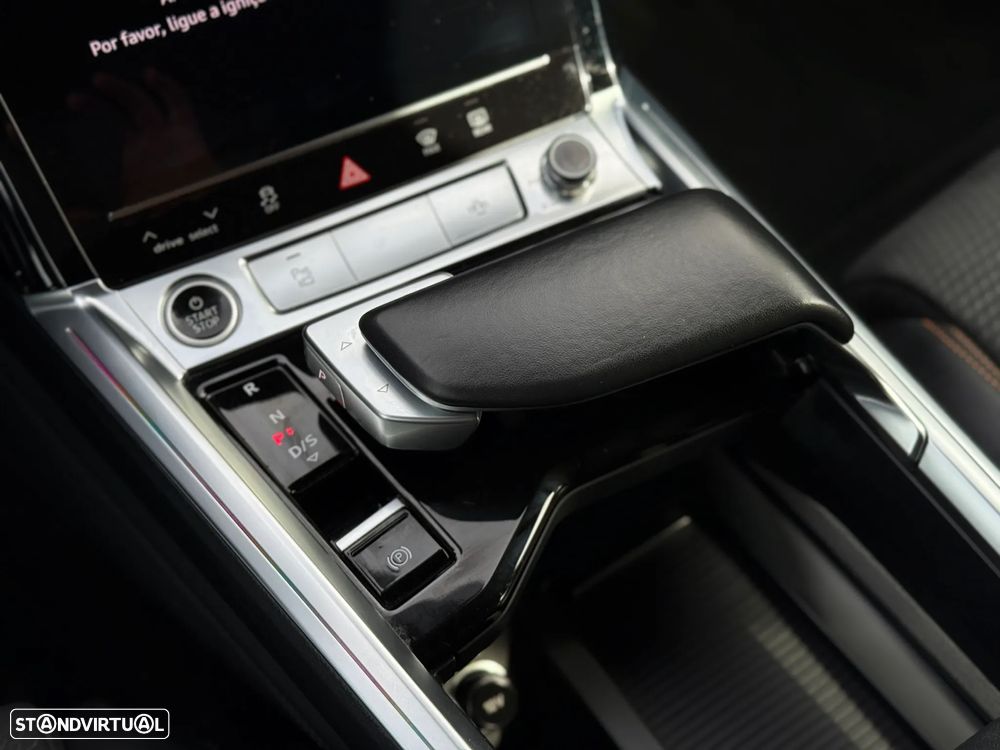Audi e-tron 55 quattro S line - 18