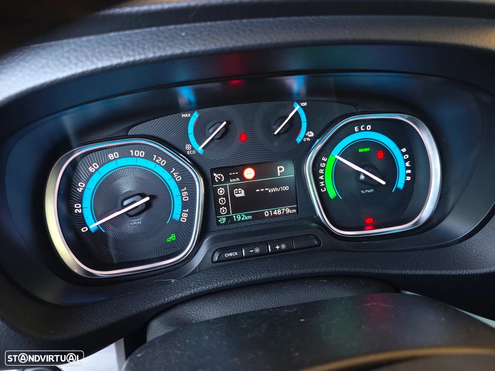 Peugeot e-Traveller L3 (50kWh) Business VIP - 38