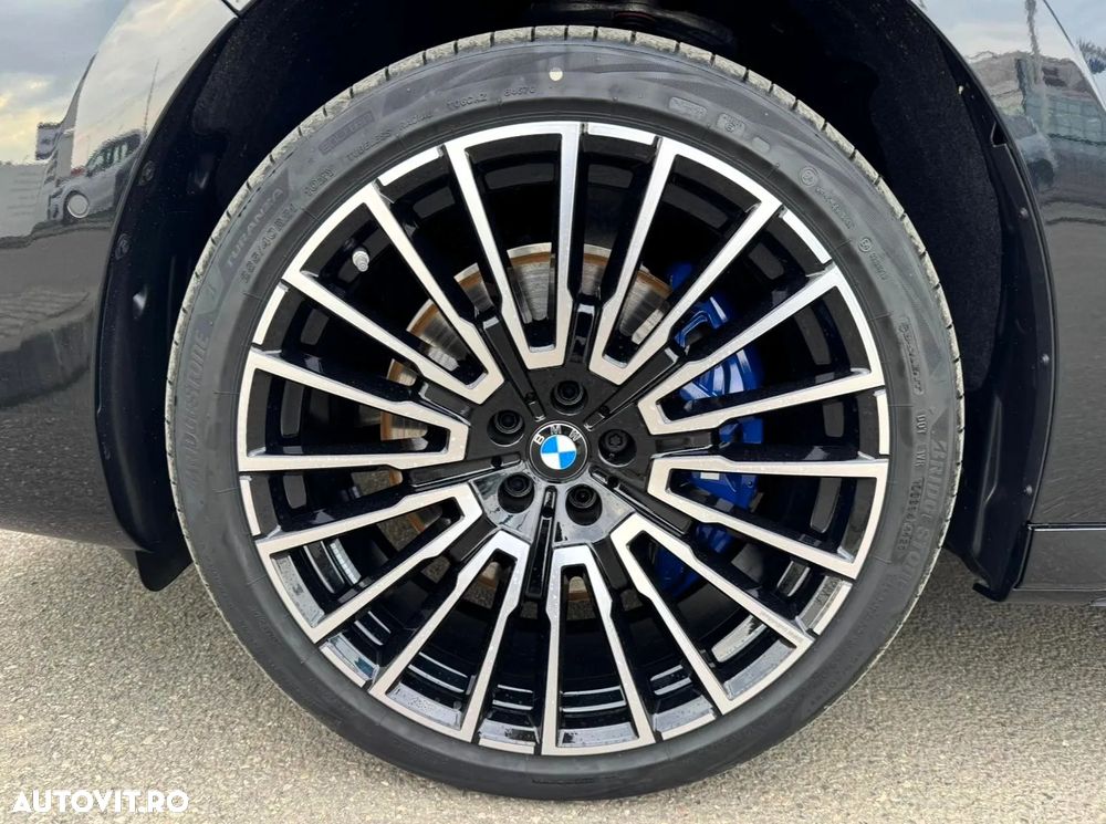 BMW Seria 7 740d xDrive MHEV - 6