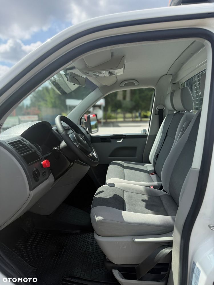 Volkswagen Transporter - 21
