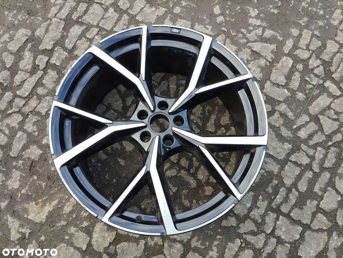760601025AF FELGA ALU VW TOUAREG R-LINE 22 9,5 ET 31 5X112 760 - 1