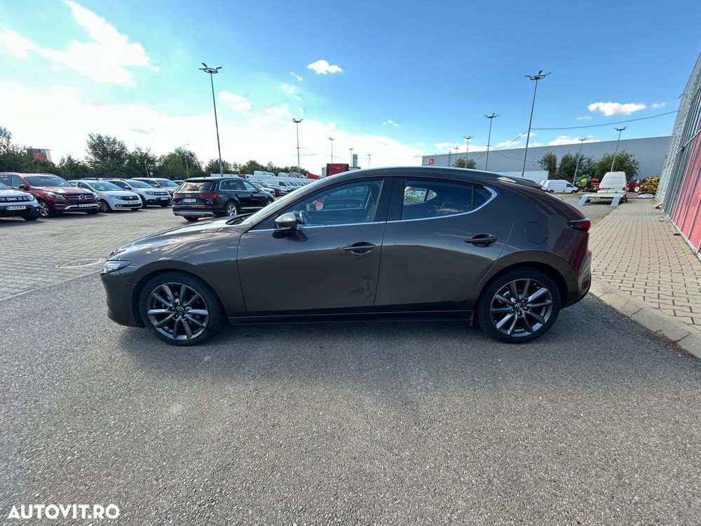 Mazda 3 - 4