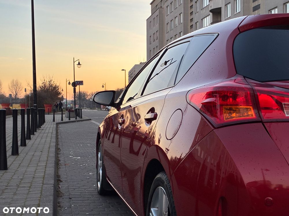 Toyota Auris 1.6 Dynamic - 11