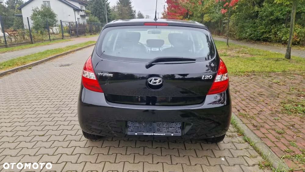 Hyundai i20 1.2 Comfort EU5 - 10