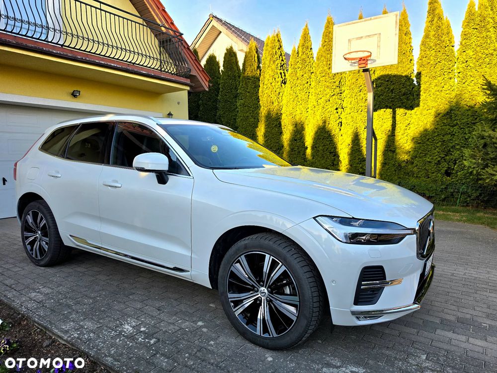 Volvo XC 60 B5 B AWD Plus Bright - 10