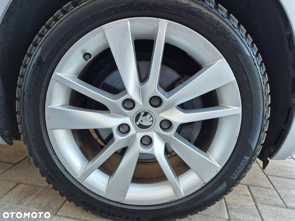 Skoda Octavia 2.0 TDI SCR Style DSG - 18