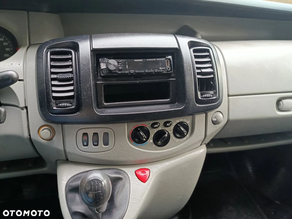 Opel Vivaro - 13