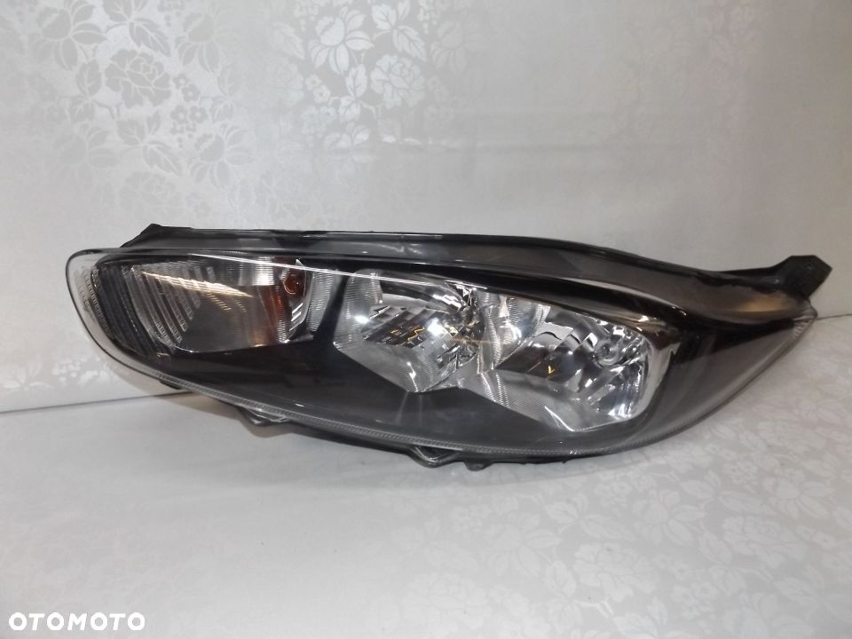 LAMPA LEWA PRZÓD PRZEDNIA FORD FIESTA MK7 2012- - 1