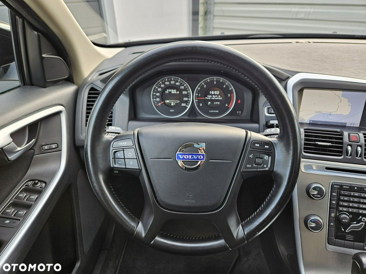 Volvo XC 60 D4 Geartronic Kinetic - 31