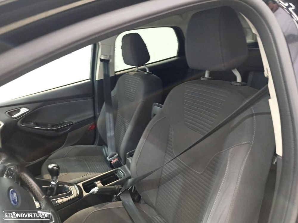 Ford Focus SW 1.5 TDCi Titanium - 4