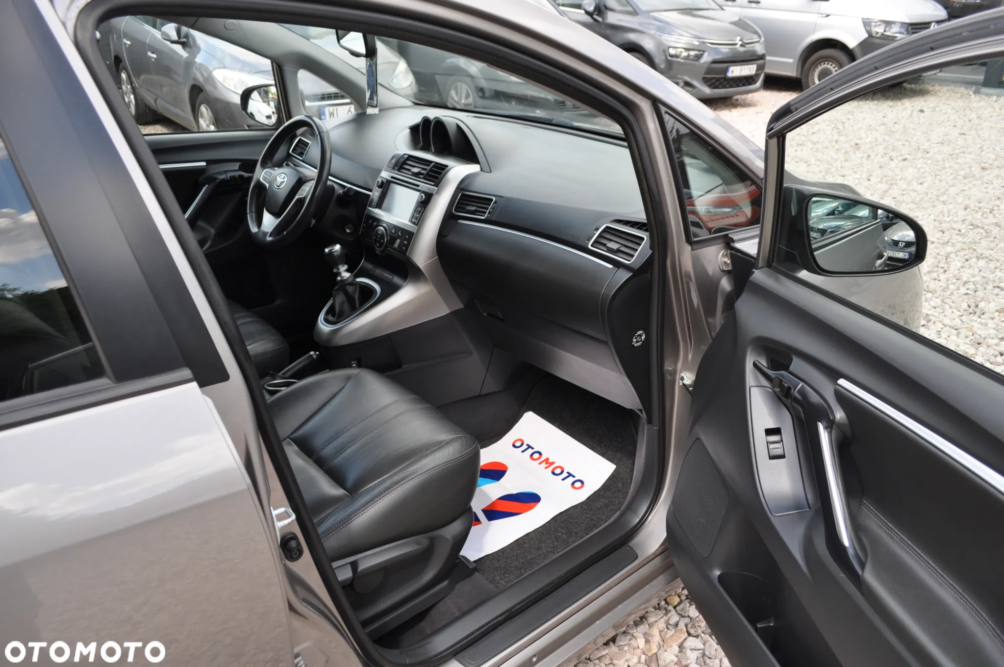 Toyota Verso 1.6 D-4D Premium - 15