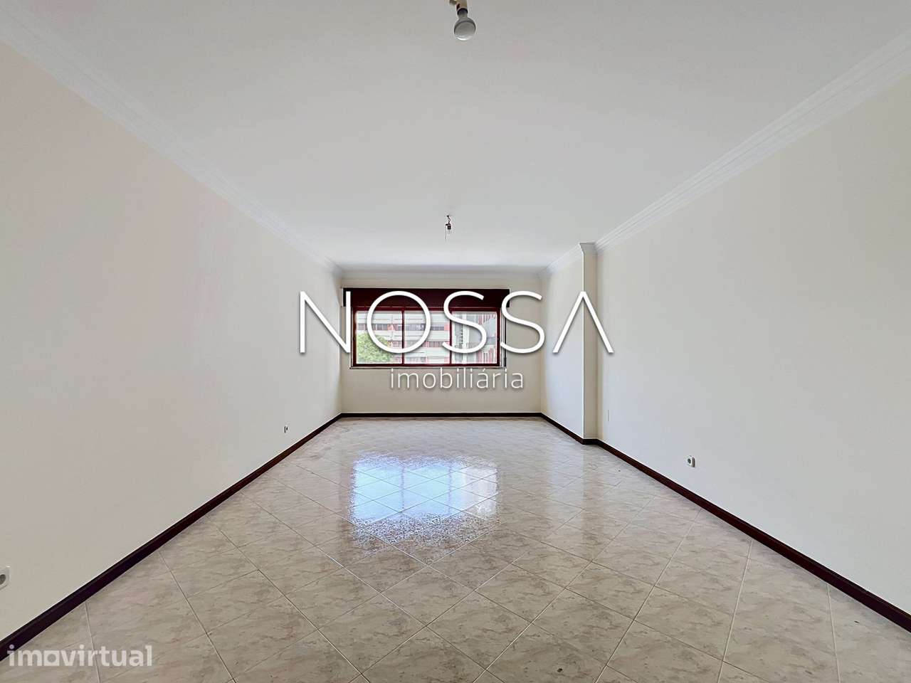 Apartamento T2 com parqueamento na Cavaleira - Grande imagem: 4/36