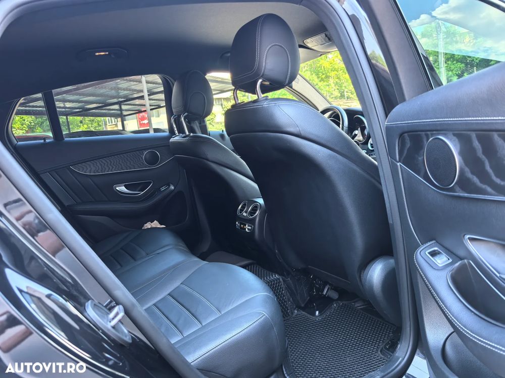 Mercedes-Benz GLC Coupe 300 e 4Matic 9G-TRONIC AMG Line - 9