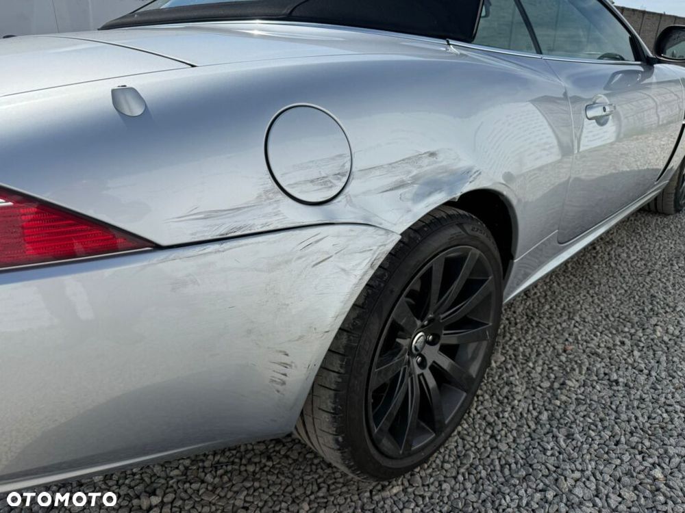 Jaguar XK 4.2 - 8