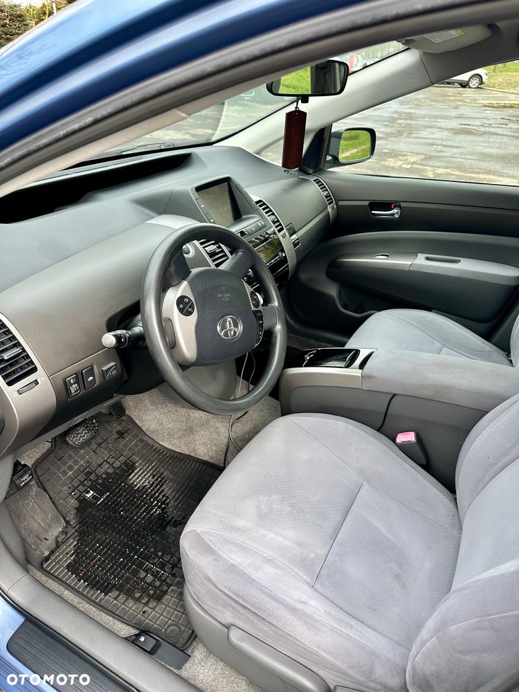 Toyota Prius 1.5 VVT-i Sol - 14