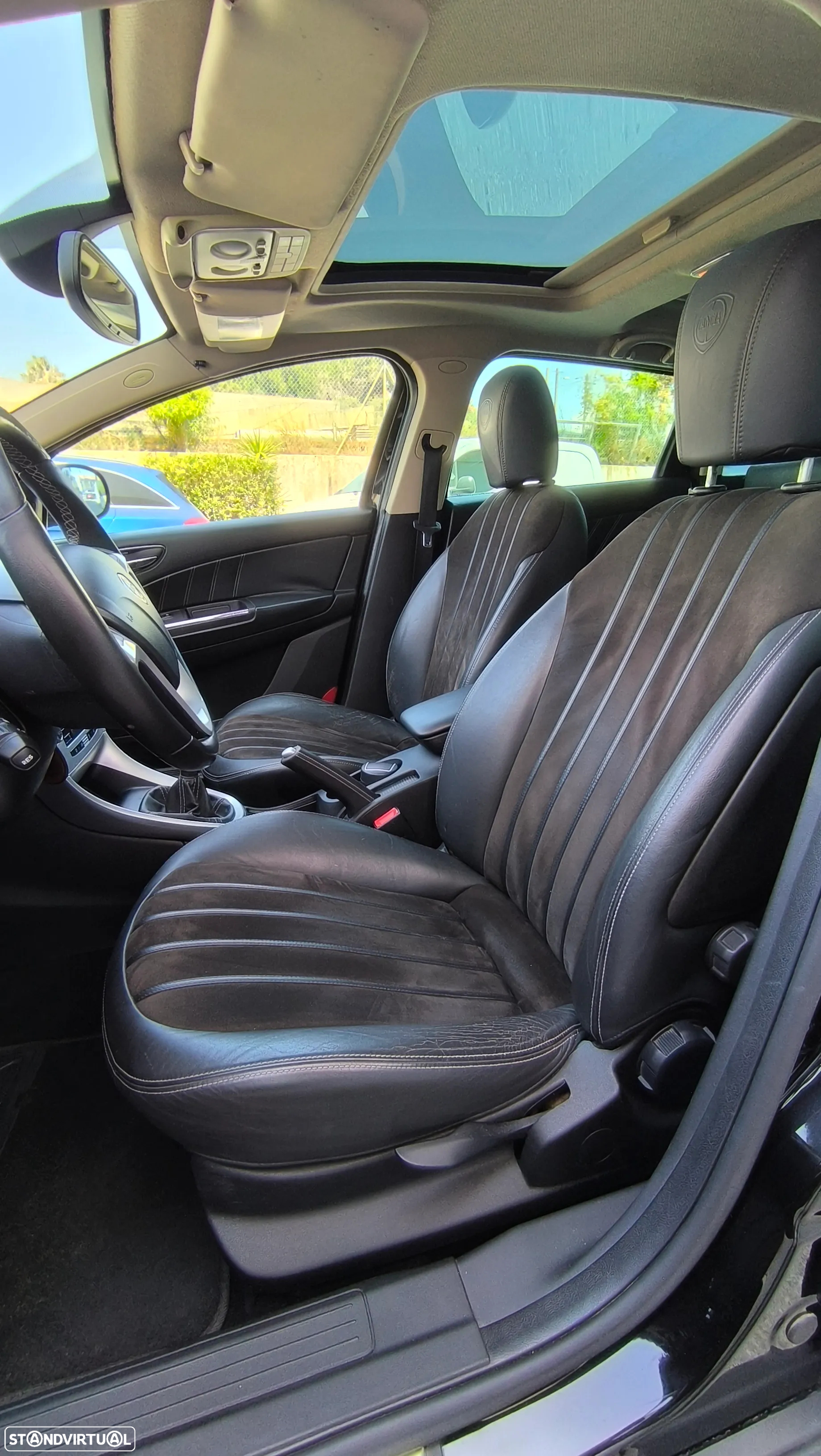Lancia Delta 1.6 M-Jet Platino - 11