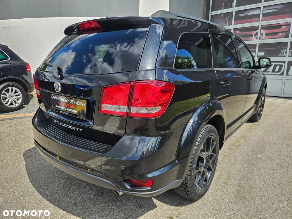 Fiat Freemont 2.0 Multijet 16V DPF Automatik Allrad Black Code - 12
