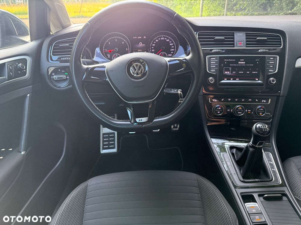 Volkswagen Golf 2.0 BlueTDI Cup - 15