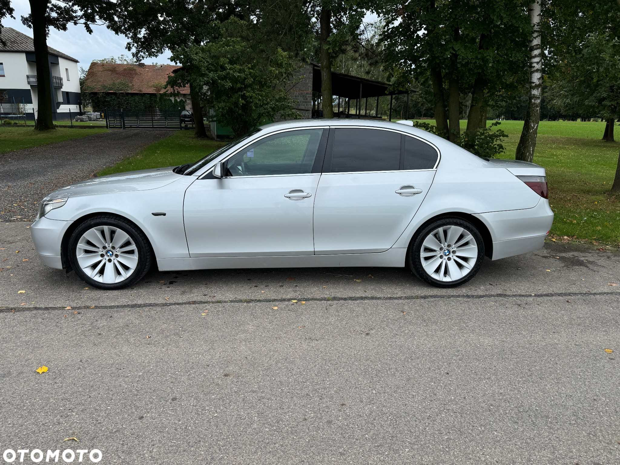 BMW Seria 5 520i - 8
