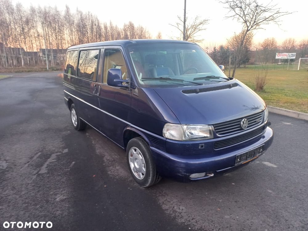 Volkswagen Multivan - 2