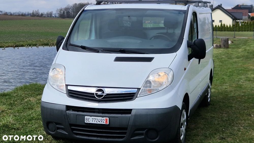 Opel Vivaro - 8